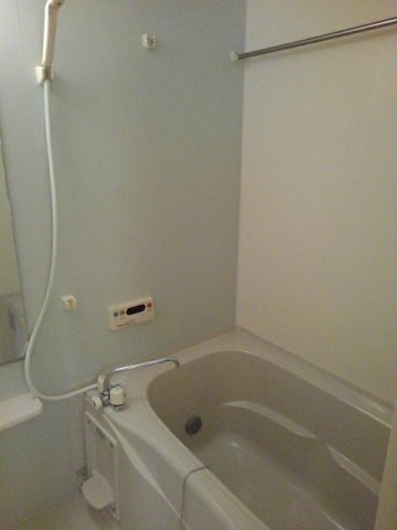 トレフル　Ｅの浴室