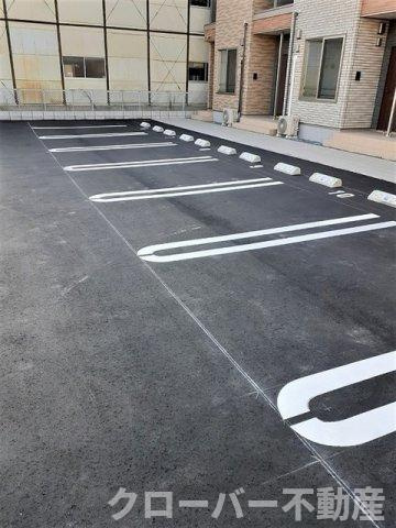 ウェルリッチ　丸亀の駐車場