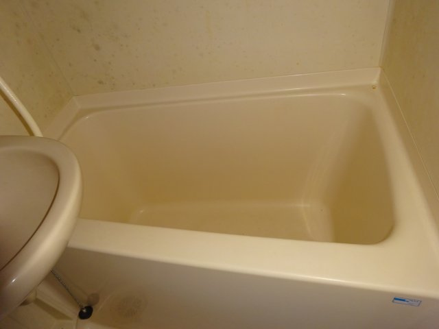 第2小山ハイツの浴室