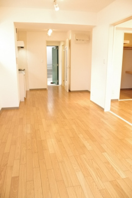 【居間・リビング】 | フェリークス院内 | リビングには、テーブルとソファセットも置けちゃいます！