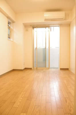 【寝室】 | フェリークス院内 | 洋室、リビングともに照明器具付！