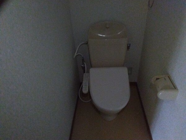 クレセールSUGA　A棟のトイレ