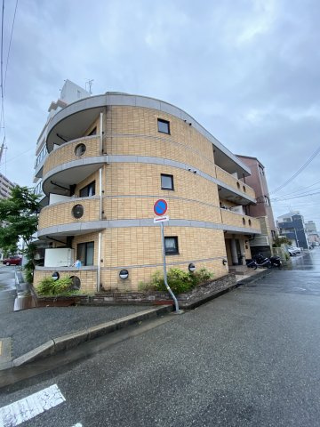 シャルマンフジ須磨壱番館の外観