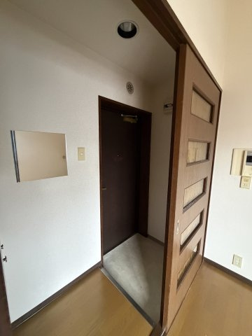 シャルマンフジ須磨壱番館の玄関