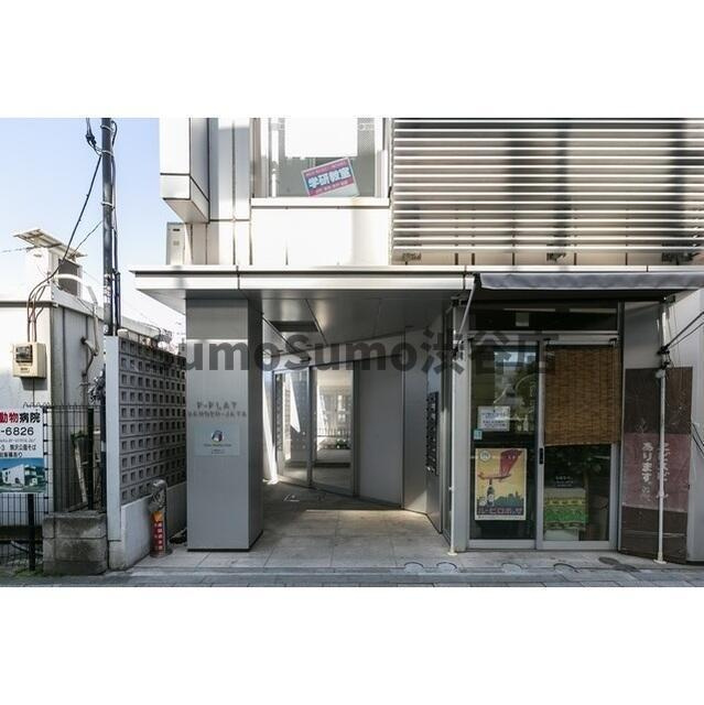 F-FLAT三軒茶屋のエントランス