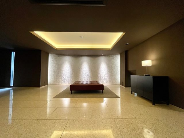 レジディア自由が丘のロビー