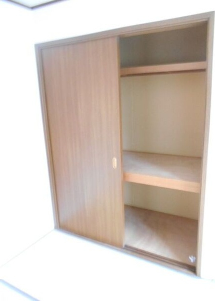 シェーンレーベン 弐番館の収納