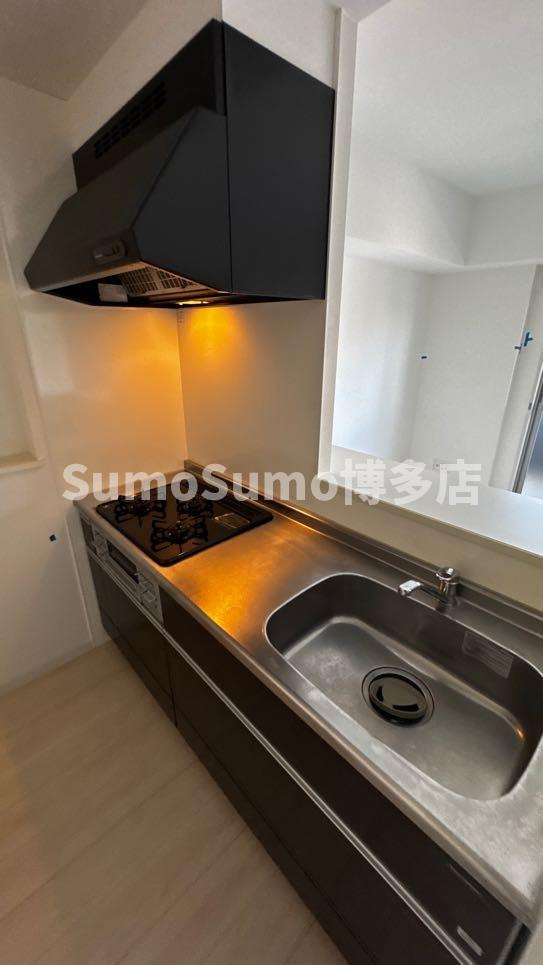 レフィナード博多のキッチン