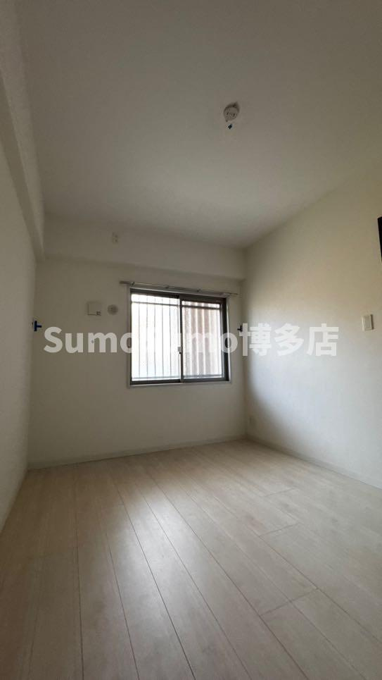 レフィナード博多の寝室