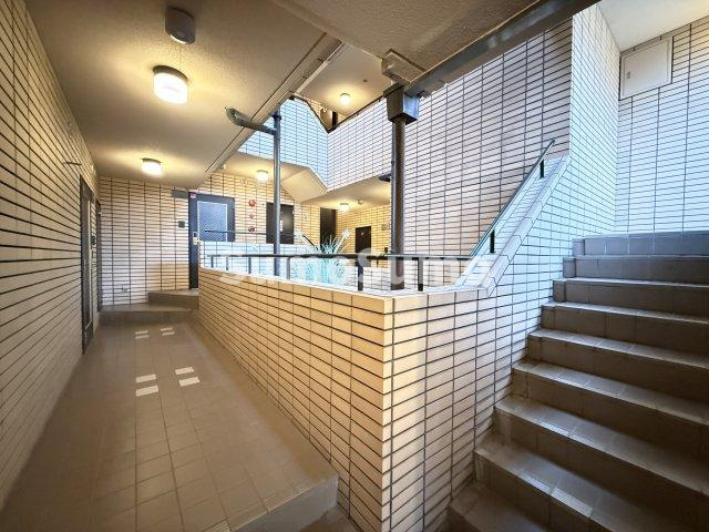 ベルレーブ本山のロビー