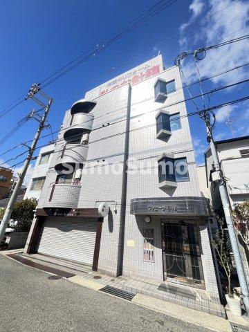 ファミーラ甲南の外観