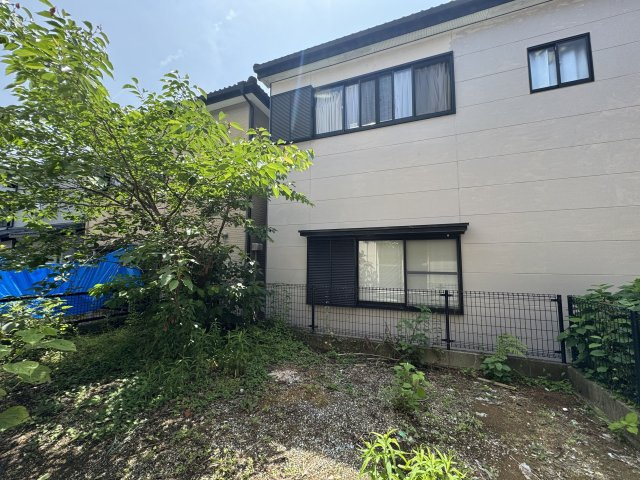 【お庭付き】高知市神田　中古一戸建ての庭|隣家と距離があるので風通しも◎