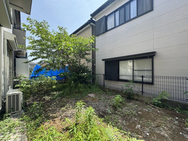 【お庭付き】高知市神田　中古一戸建ての庭|広いお庭はお子様やペットなどの遊び場、ガーデニングなど活用は様々♪