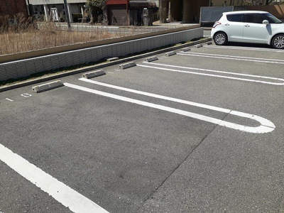 【駐車場】 | クレール姫路 | カースペースがあります