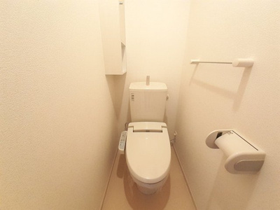 【トイレ】 | メゾンフルール | コンパクトで使いやすいトイレです