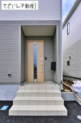 【玄関】 | CRADLE GARDEN本庄市児玉町金屋第7　新築住宅 | ≪2号棟≫
現地(2026年7月撮影)