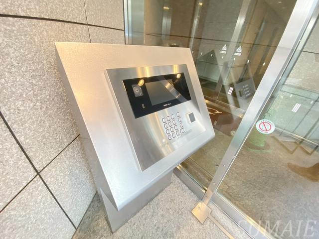 アルファグランデ小岩スカイファーストのロビー|モニター付きオートロックです☆