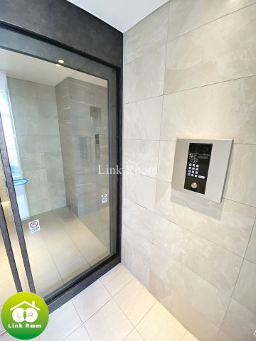 GLANZ門前仲町のエントランス