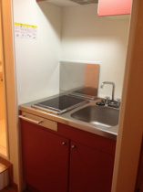 コンパクトなキッチンで掃除もラクラク