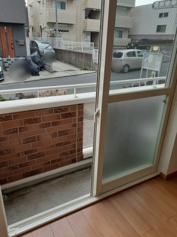 陽当たり良好なバルコニーです