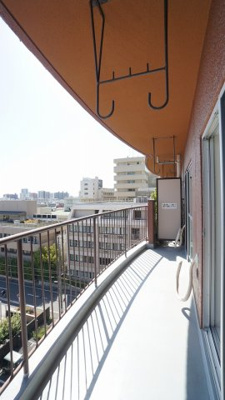 【バルコニー】 | ハイツ翠苑 | 南向きワイドバルコニー　陽当り、眺望も良好