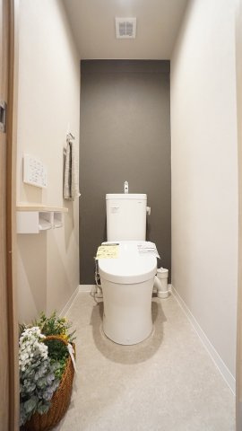 【トイレ】 | ハイツ翠苑 | 最新設備のウォッシュレットトイレ