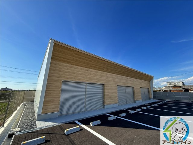 魚住町長坂寺平屋テナント