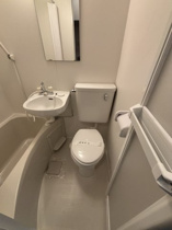 清潔感のあるトイレです