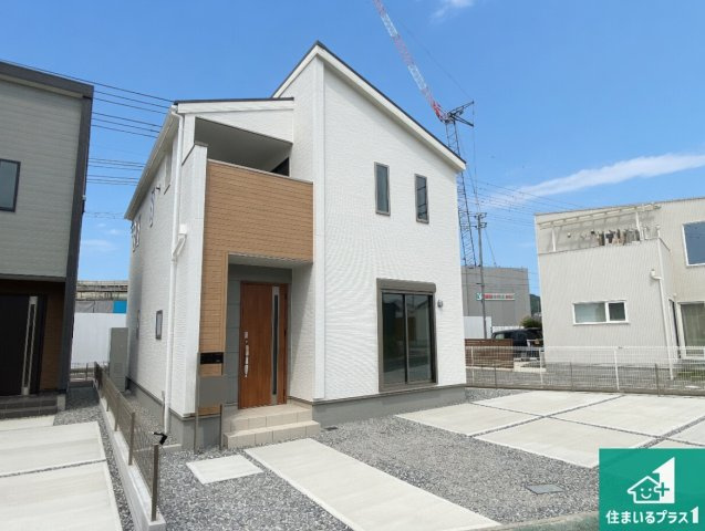 加東市下滝野　第6期　新築一戸建ての外観|安心の10年保証！外観を美しく保ち、雨水で汚れを落とします！気になることがありましたら、お気軽にお問い合わせください！