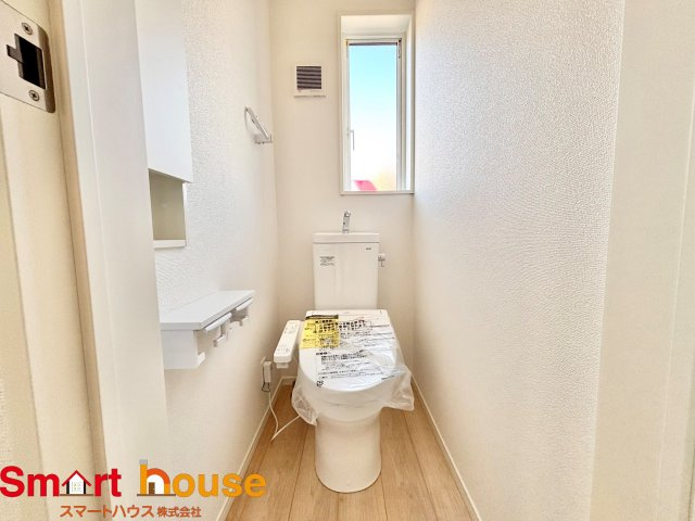 町田市常盤町第14　新築2棟の和室|お子様の遊び場にピッタリな和室です。キッチンからも目がとどく場所にございますので家事をしながら見守れます！