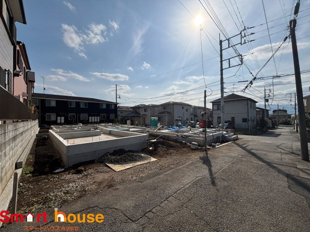 座間市入谷西第4　新築4棟の前面道路含む現地写真