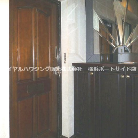【玄関】