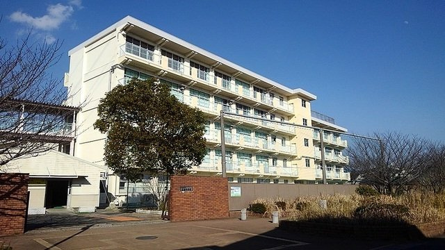 【周辺】 | スプリング・外園Ｂ | 北九州市立　広徳中学校まで300m