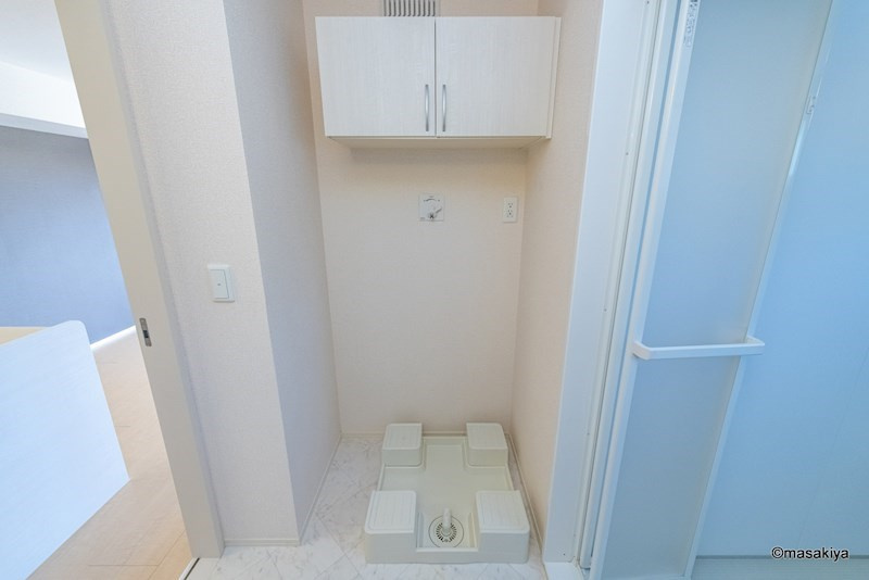 レザン・ガーデンの洗面所|室内洗濯機置き場