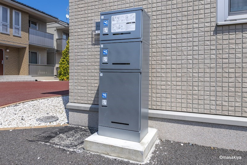 レザン・ガーデンのその他共用部分|宅配ボックス