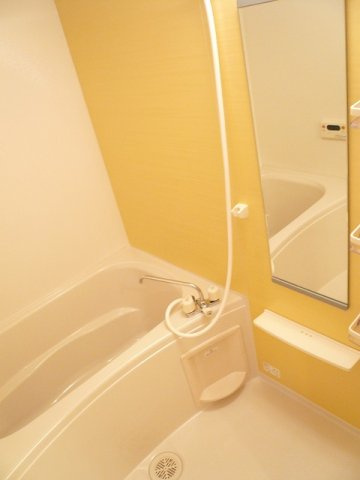 【浴室】 | マリアンナ | 落ち着いた空間のお風呂です