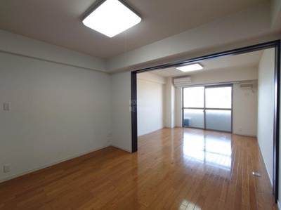 【寝室】 | 御所北エクセル三宅 | 落ち着いて過ごせるお部屋なので、寝室にいかがでしょうか