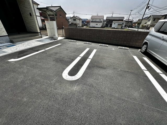 リバーテラスⅡの駐車場