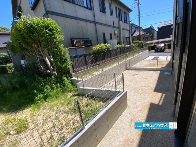 【今からご案内可能】愛知県知多市八幡字深山口　全2棟の庭|事前予約にて現地ご見学いただけます！お気軽にお問い合わせください♪
■株式会社　セキュアハウス　豊明支店■
住宅ローンに強く、知識、経験豊富なスタッフ在籍
お客様に寄り添い、ご成約後もサポート致します