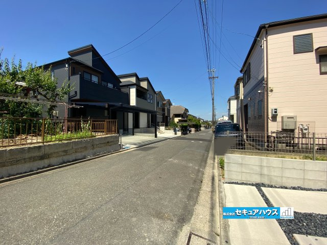 【今からご案内可能】愛知県知多市八幡字深山口　全2棟の前面道路含む現地写真|事前予約にて現地ご見学いただけます！お気軽にお問い合わせください♪
■株式会社　セキュアハウス■
住宅ローンに強く、知識、経験豊富なスタッフ在籍
お客様に寄り添い、ご成約後もサポート致します♪