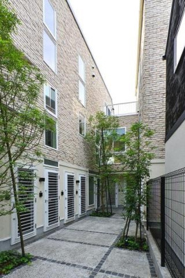 【エントランス】 | SANCHATERRACE