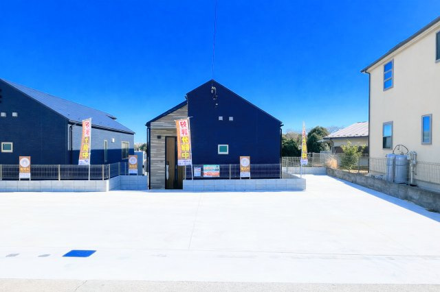 【外観】 | ◆横浜市緑区上山　未使用戸建A号棟◆ | ◆その邸が魅せる、気品・上質・重厚感・極細やかさ、そのすべては訪れた者に安らぎと品性を与える特別な空間です。ここに住むからこそ意味がある。すべての（始まり）をここから迎えます。
