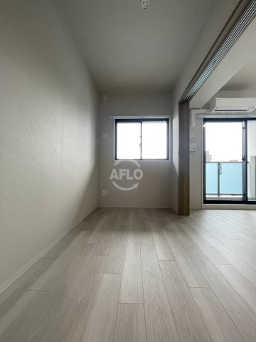 Louis Residence弁天町　弁天小学校の洋室|Louis Residence 弁天町　洋室