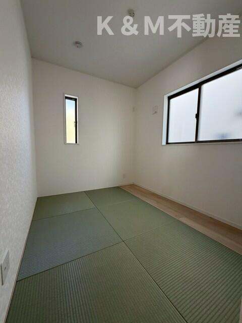 クレイドルガーデン柏市花野井第１０　１号棟の和室|趣のある和室です