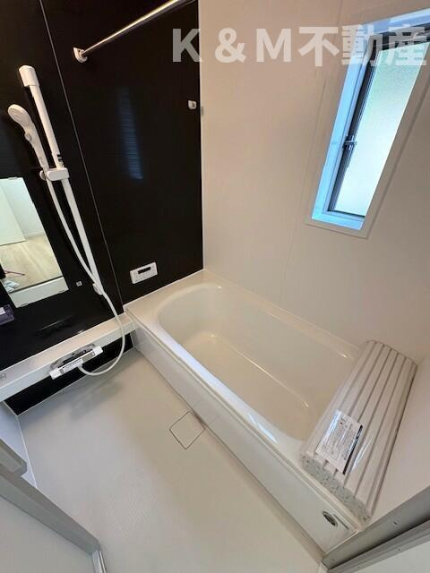 クレイドルガーデン柏市花野井第１０　１号棟の浴室|コンパクトで使いやすいお風呂です