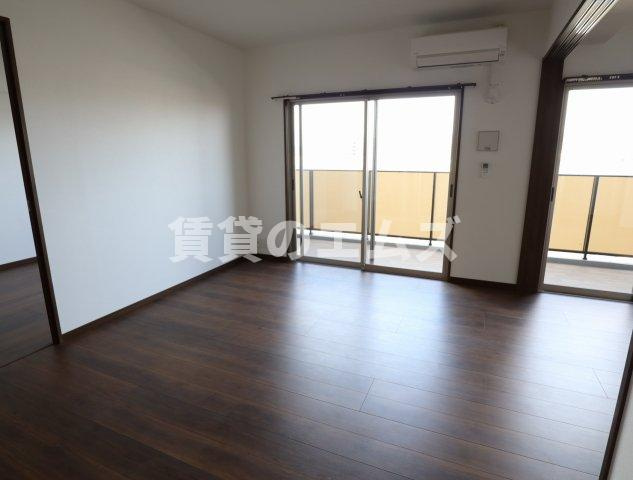 【居間・リビング】 | Ｑｕｉｎｔｅｔ　Ｍｉｎａｍｉ　Ｆｕｋｕｏｋａ