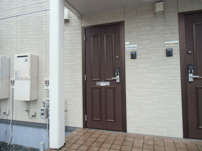 セジュールバラの玄関