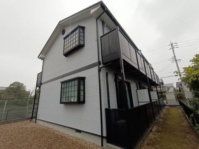 アンプルール ブワ Demeureの外観