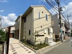 アリドゥリア都立大学