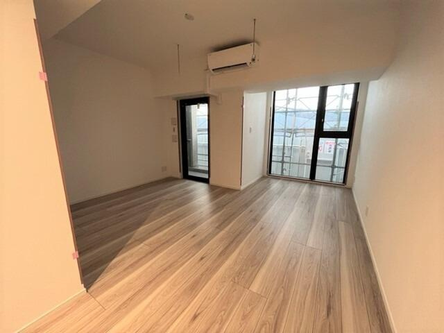 PARK SIDE VILLAの居間・リビング